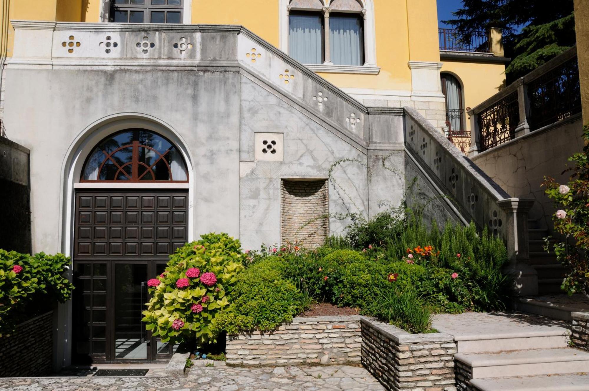 Villa Callas 16 Сирмионе Екстериор снимка